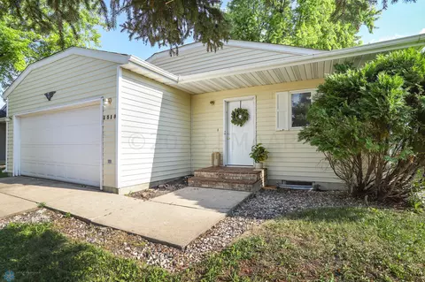 1518 28 Ave S, Fargo, ND 58103