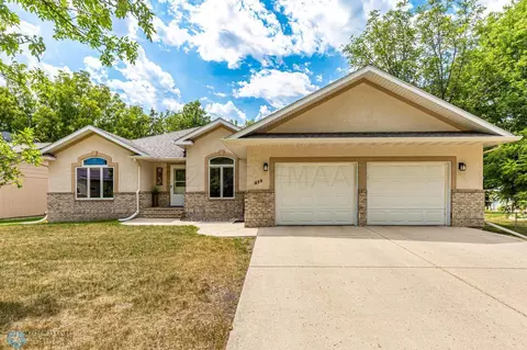 515 6 St, Hawley, MN 56549