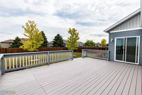 664 Hampton Dr E, Moorhead, MN 56560 photo 60