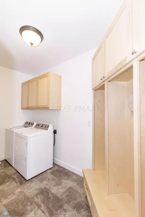 664 Hampton Dr E, Moorhead, MN 56560 photo 33