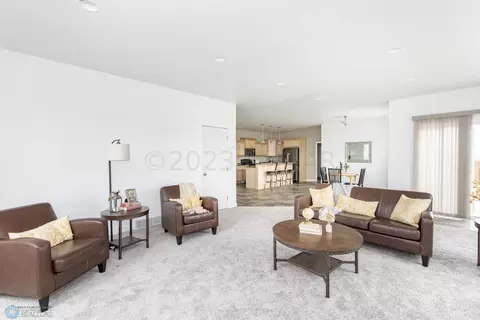 664 Hampton Dr E, Moorhead, MN 56560 photo 19