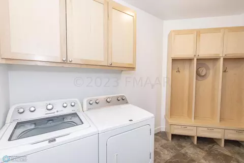 664 Hampton Dr E, Moorhead, MN 56560 photo 34