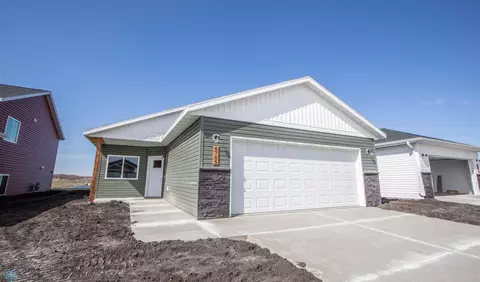 6705 69 Ave S, Horace, ND 58047