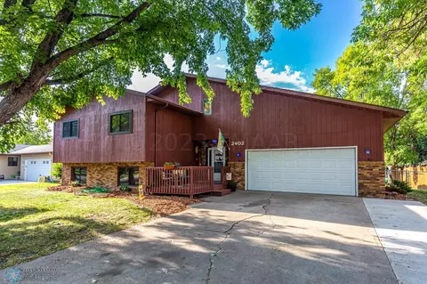 2402 23 Ave S, Fargo, ND 58103