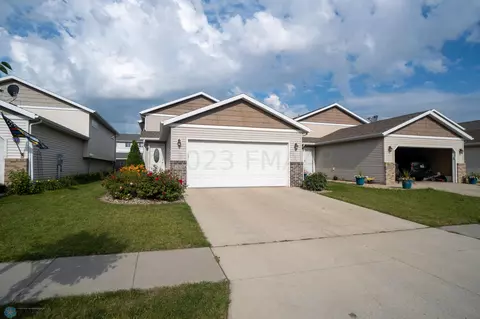 4763 Clock Tower Ln S, Fargo, ND 58104