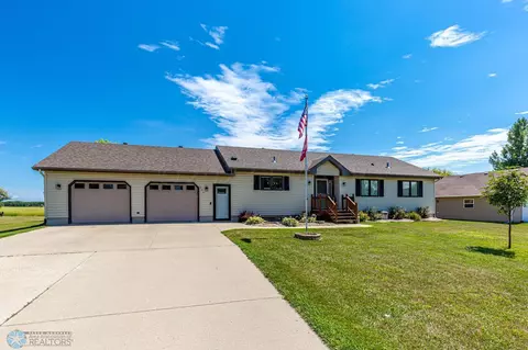 906 Lund Ave, Glyndon, MN 56547