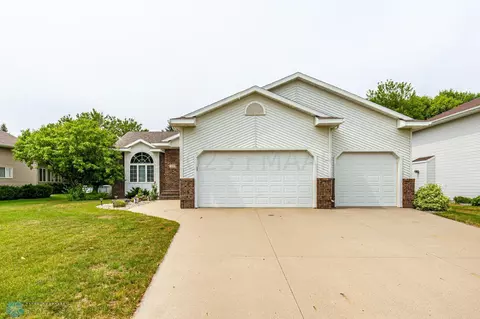 3629 22 St S, Fargo, ND 58104