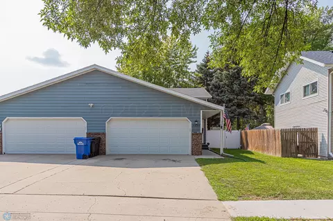 1537 16 St S, Fargo, ND 58103
