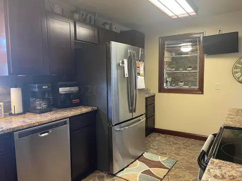 104 14th Ave E, Lisbon, ND 58054 photo 10