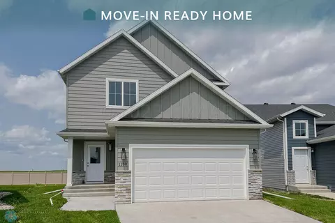 1130 Albert Ct W, West Fargo, ND 58078