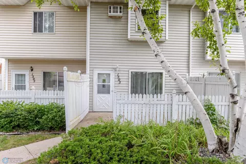 1503 34 12 Ave S, Fargo, ND 58104