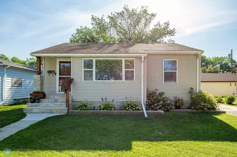 1308 13th 12 St N, Moorhead, MN 56560