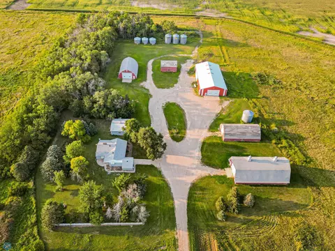 15321 10 St SE, Hunter, ND 58048