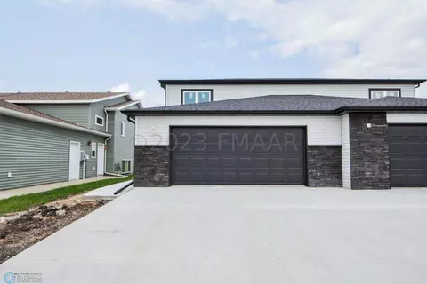55 Cedar Dr, Mapleton, ND 58059