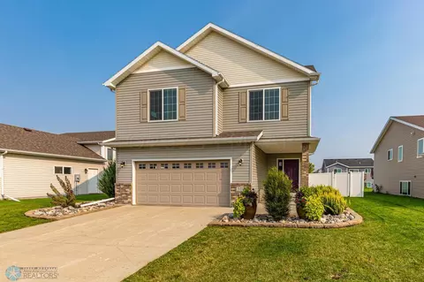 954 29 Ave W, West Fargo, ND 58078