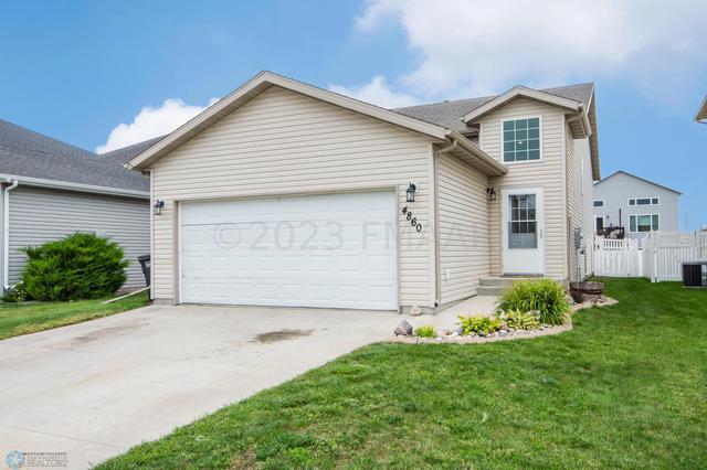 4860 54 St S, Fargo, ND 58104