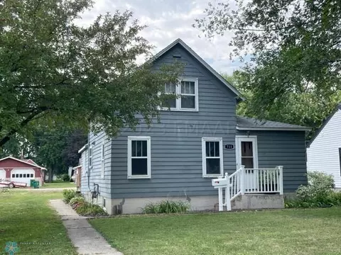 715 11th St N, Breckenridge, MN 56520