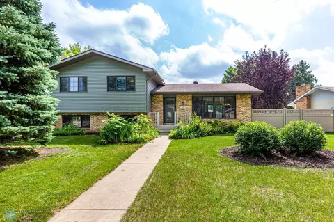 3681 Evergreen Rd N, Fargo, ND 58102