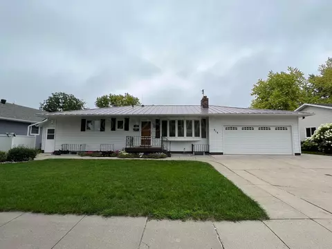 313 7 St W, West Fargo, ND 58078