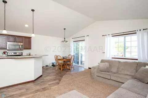 301 5 St E, Horace, ND 58047 photo 10