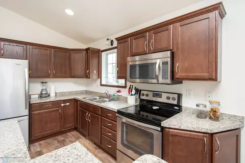 301 5 St E, Horace, ND 58047 photo 17