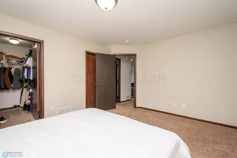 301 5 St E, Horace, ND 58047 photo 23