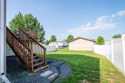 301 5 St E, Horace, ND 58047 photo 43