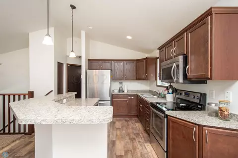 301 5 St E, Horace, ND 58047 photo 13