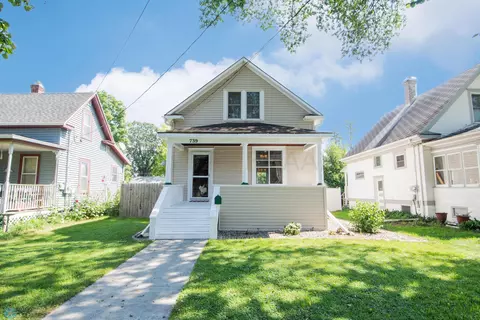 739 1 St N, Fargo, ND 58102