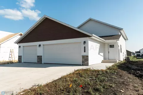 6017 79 Ave S, Horace, ND 58047