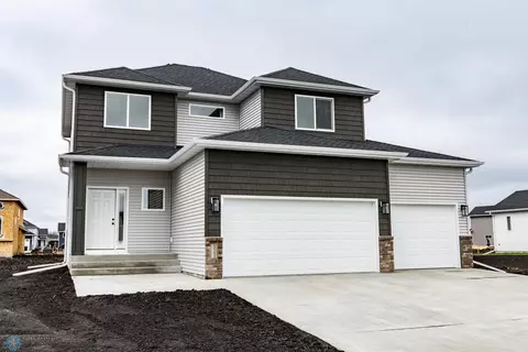 2583 69 Ave S, Fargo, ND 58104