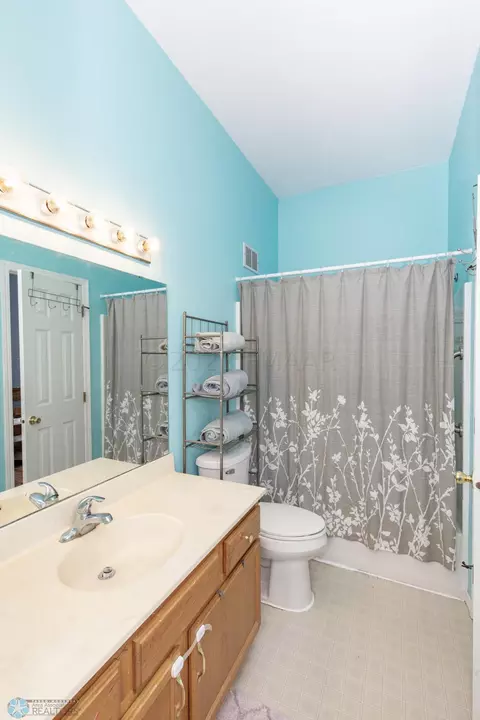 833 50 St S, Fargo, ND 58103 photo 25