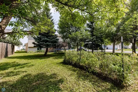 833 50 St S, Fargo, ND 58103 photo 47