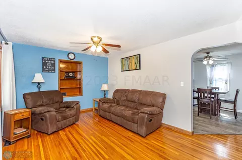 180 Maple St, Kindred, ND 58051 photo 5