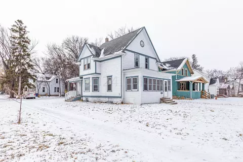 923 7th Ave S, Moorhead, MN 56560