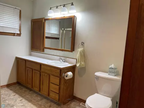 112 6th Ave E, Lisbon, ND 58054 photo 13