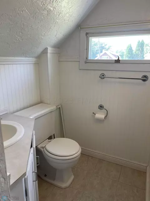 112 6th Ave E, Lisbon, ND 58054 photo 18