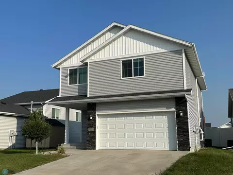 5583 Justice Dr S, Fargo, ND 58104