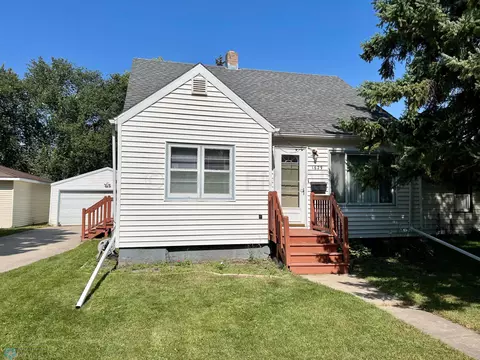 1629 6 Ave S, Fargo, ND 58103