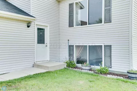 3531 Village Green Ln, Moorhead, MN 56560