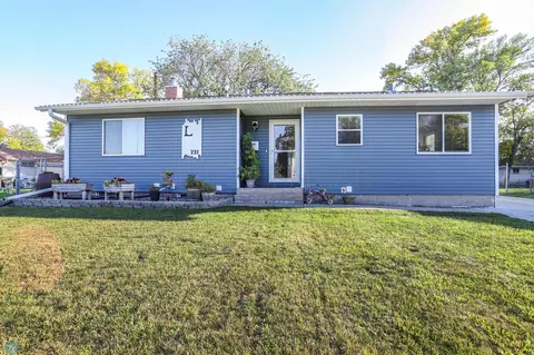 231 4 Ave E, West Fargo, ND 58078