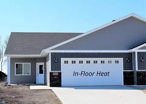 1388 Prairie Ln, Wahpeton, ND 58075
