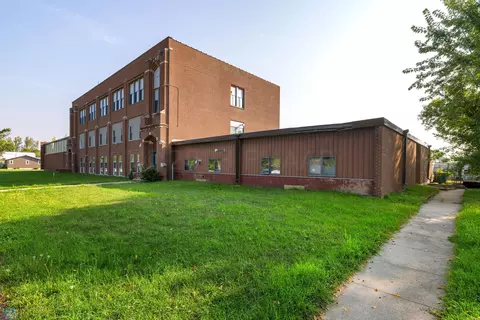 320 2 St E, Hunter, ND 58048