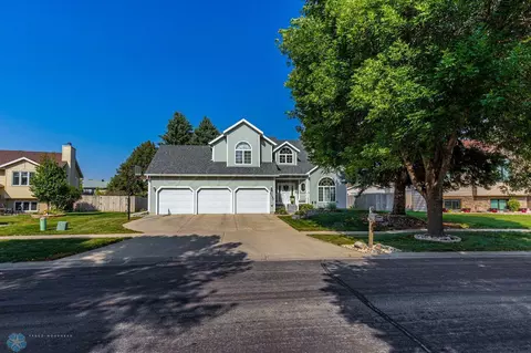 3137 24 Ave S, Fargo, ND 58103