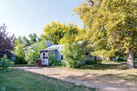 317 6 Ave W, West Fargo, ND 58078