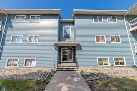 2535 25 St S #B203&G, Fargo, ND 58103