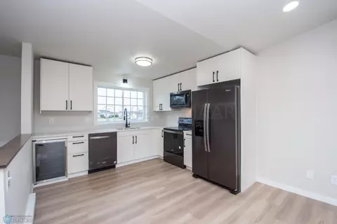 223 Maple Pointe Blvd, Mapleton, ND 58059 photo 7