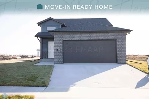 2413 36th Ave S, Moorhead, MN 56560