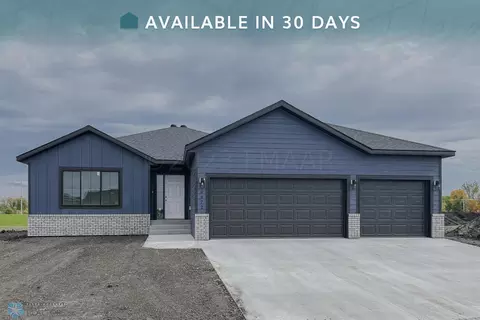 6872 14 St S, Fargo, ND 58104