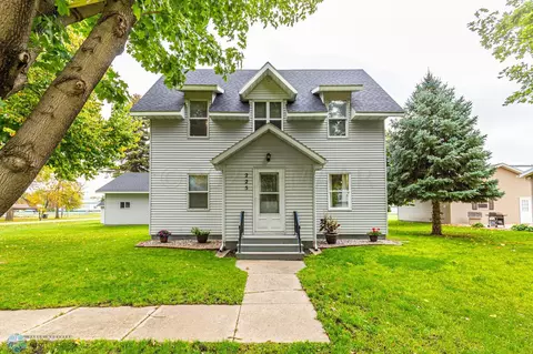 225 Chaffee Ave, Amenia, ND 58004